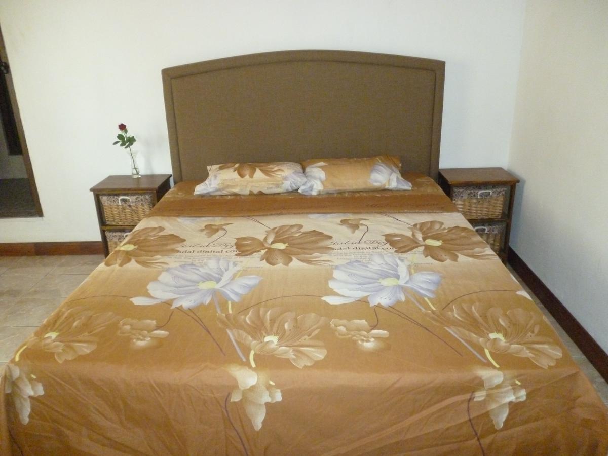 Bed and Breakfast Chez Clenya à La Ferme Extérieur photo